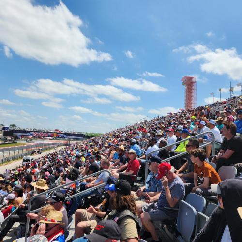 Stands at Turn 15